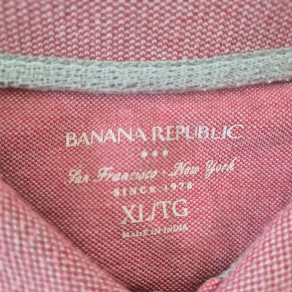 Banana Republic Mens XL Salmon Pink Pique Polo Shirt Elephant Logo Short Sleeve